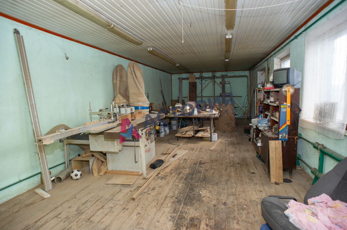 Центральная ул -, 4650.00 кв.м.