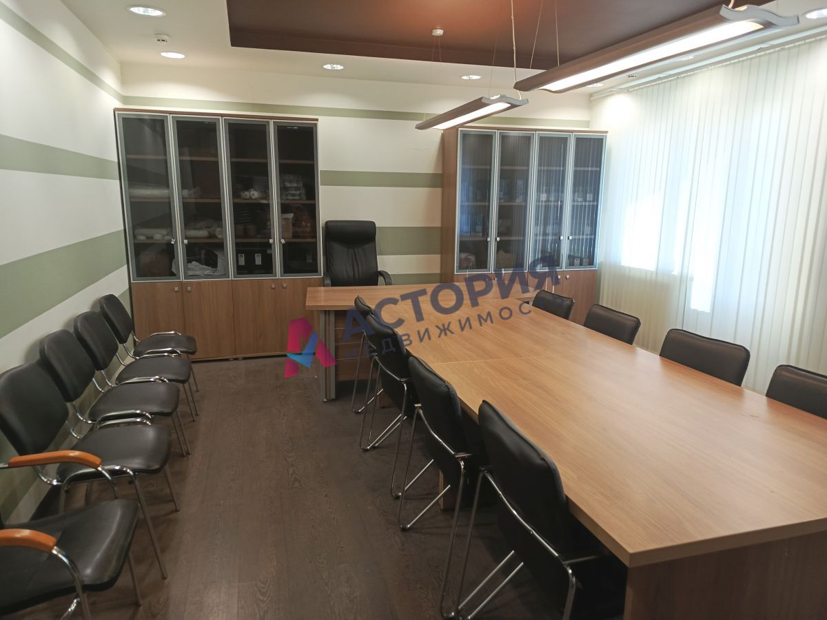 Михеева ул 31, 170.00 кв.м.