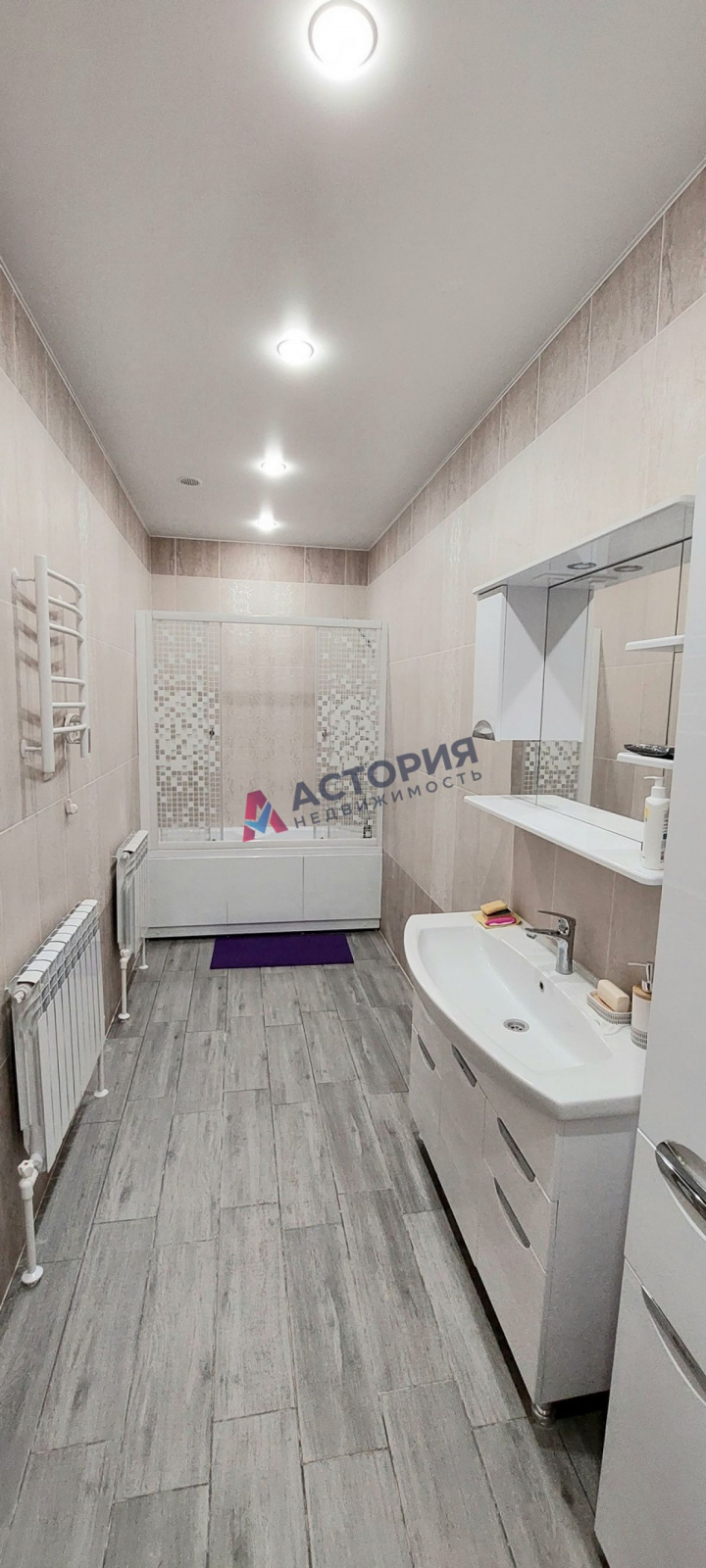 Комсомольский, 270 кв.м., 12 сот