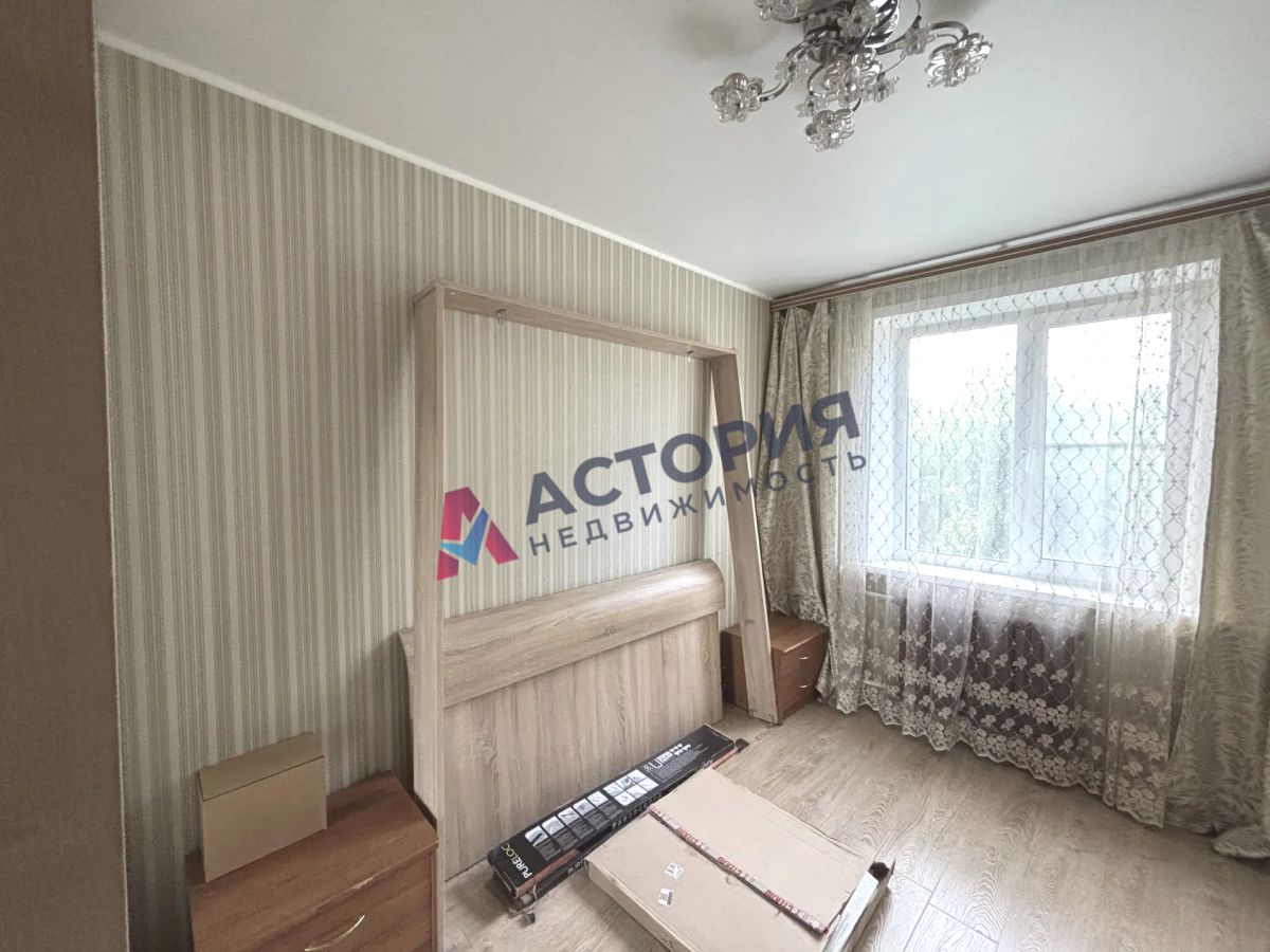 Новомосковск г, Мира ул, 54, 3к, 3/5