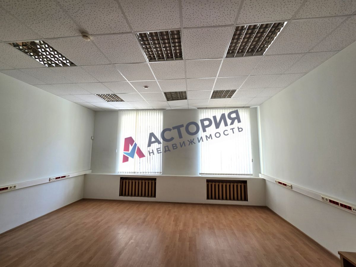 Демонстрации ул 2, 295.00 кв.м.