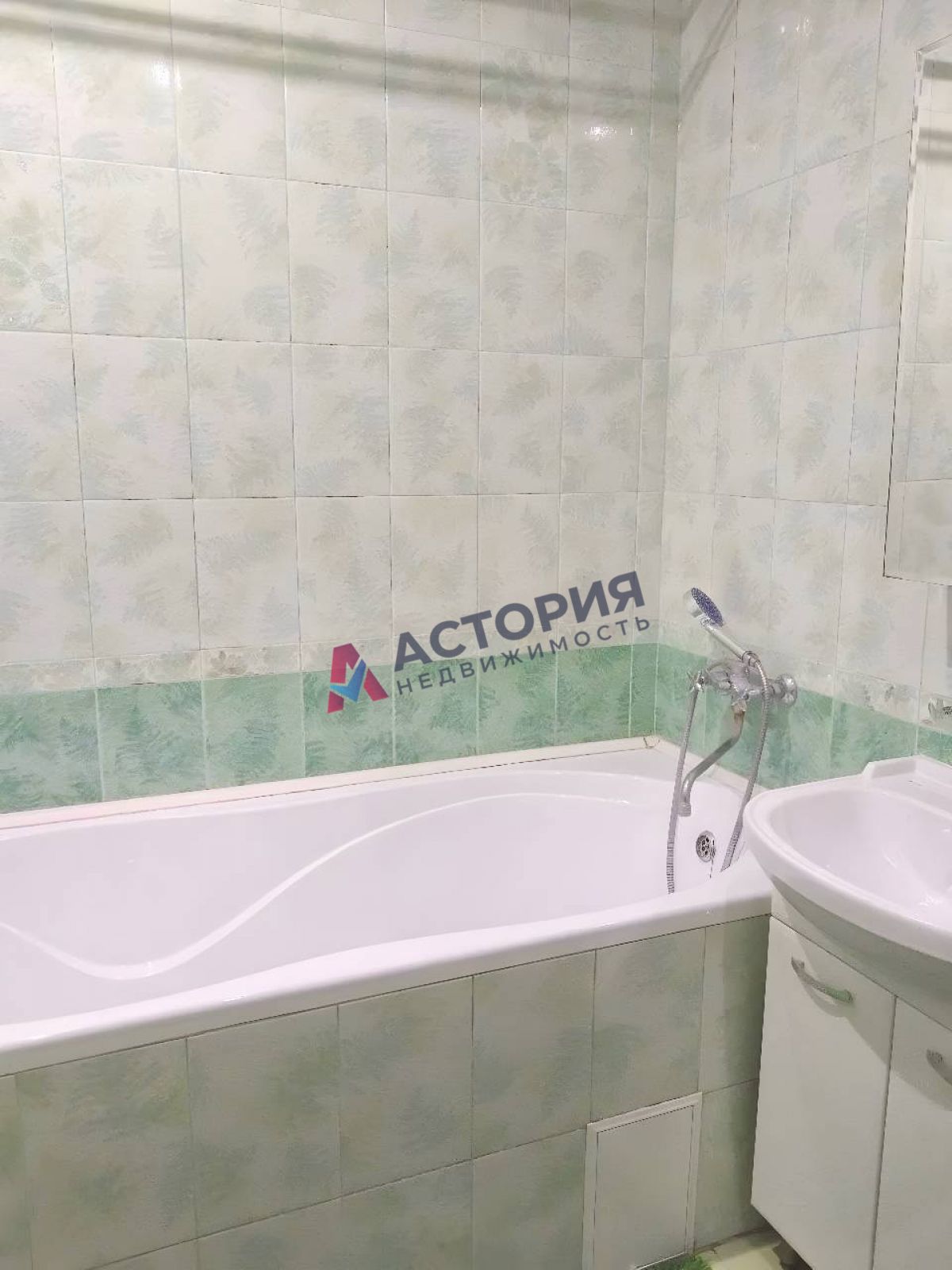 Комсомольская пл 5, 3к, 3/3