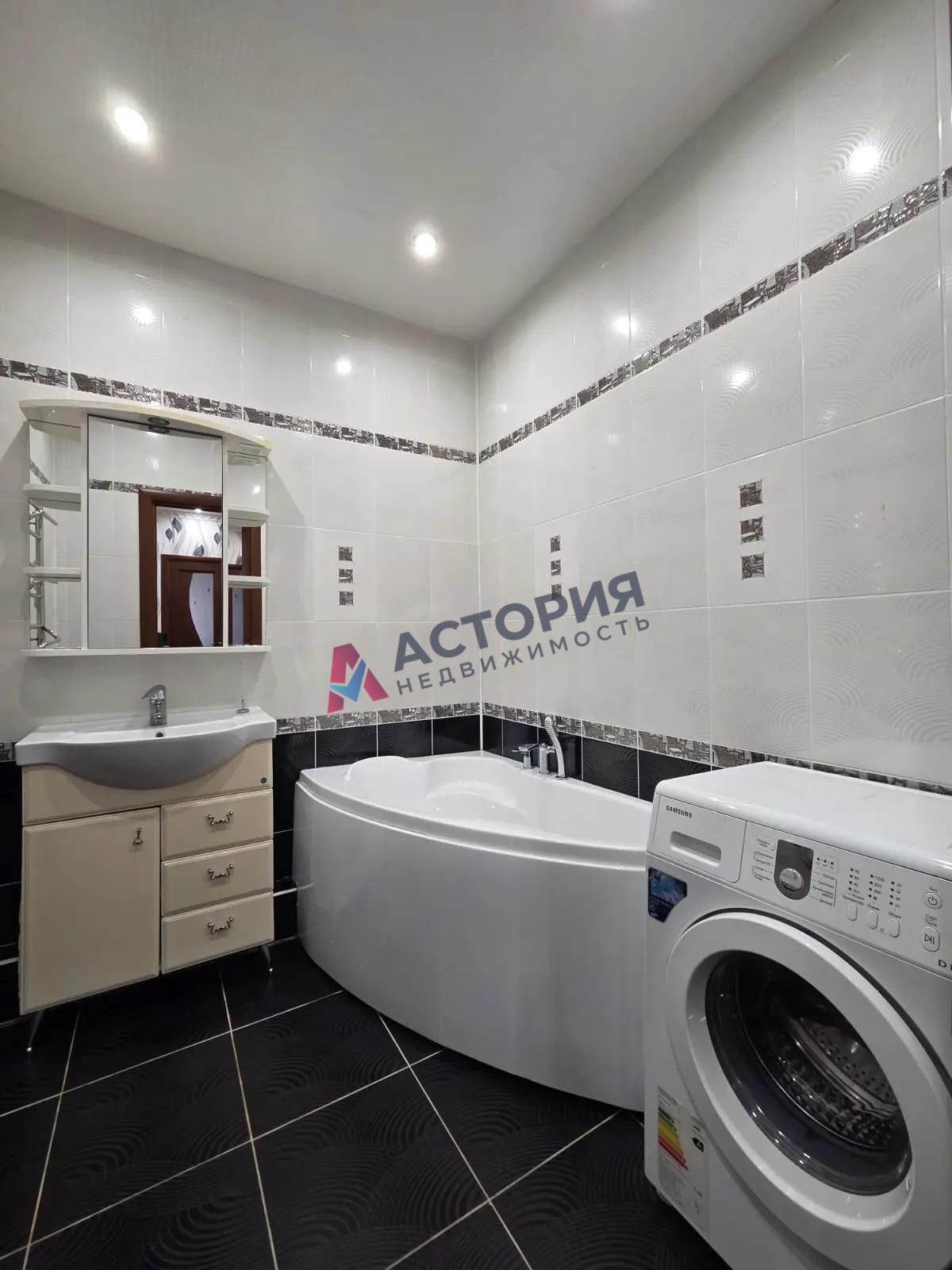 Михеева ул 19, 3к, 14/22