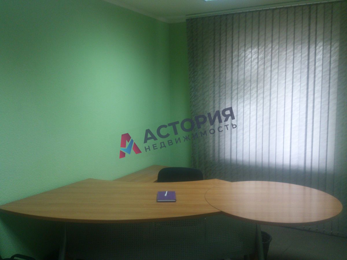 Дзержинского ул 10, 41.00 кв.м.