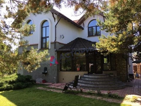 п.Первомайский, 270 кв.м., 13 сот