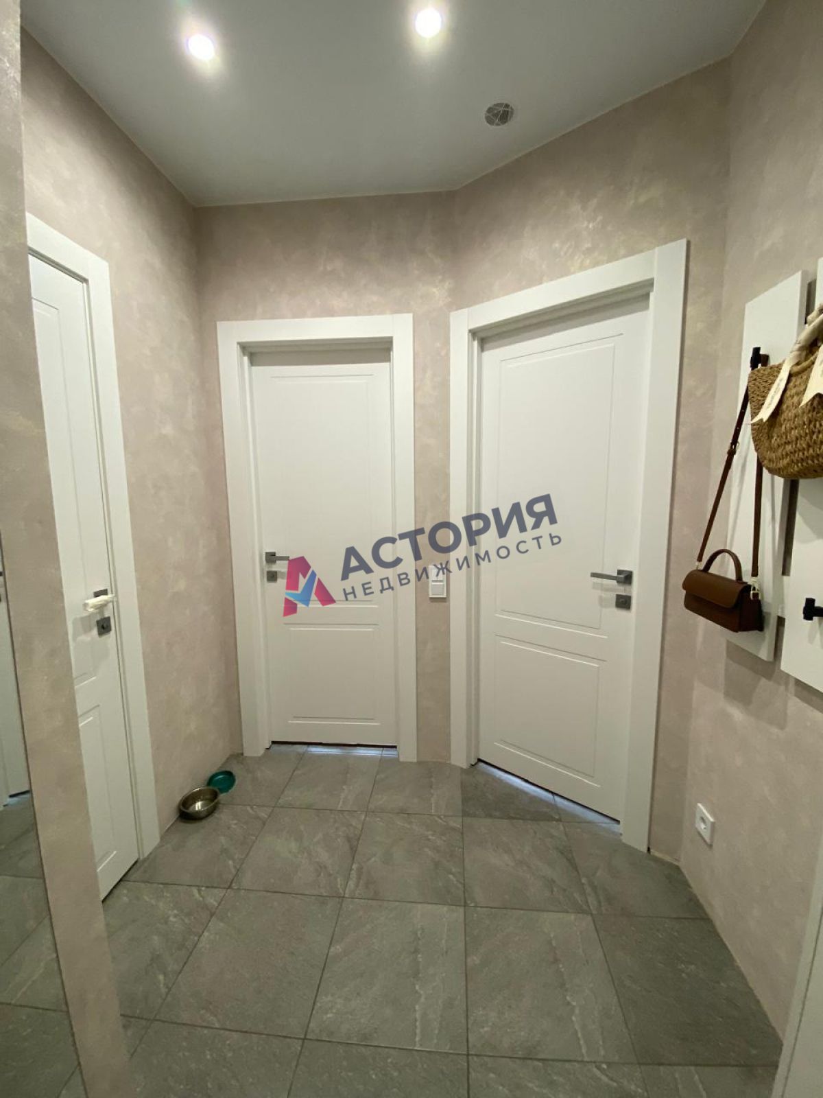 Академика Насоновой ул 1Б, 2к, 9/22