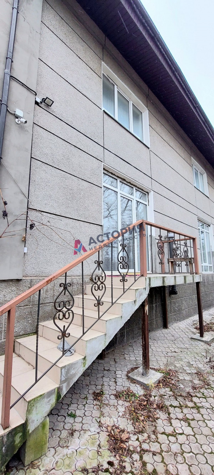Комсомольский, 270 кв.м., 12 сот