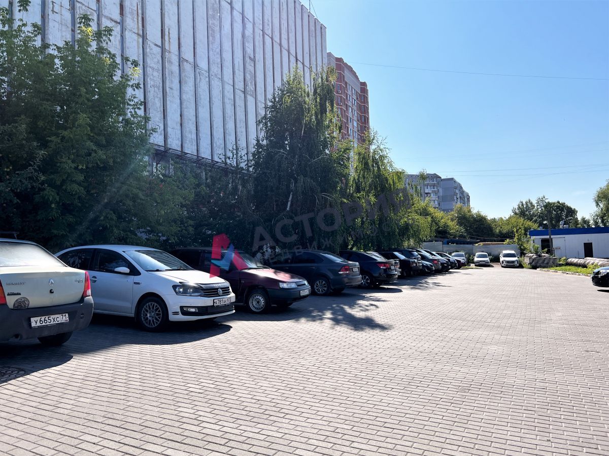 Хворостухина ул 3, 642.00 кв.м.