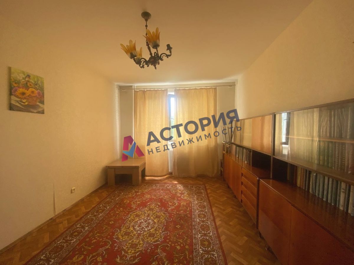 Пузакова ул 70, 2к, 4/9