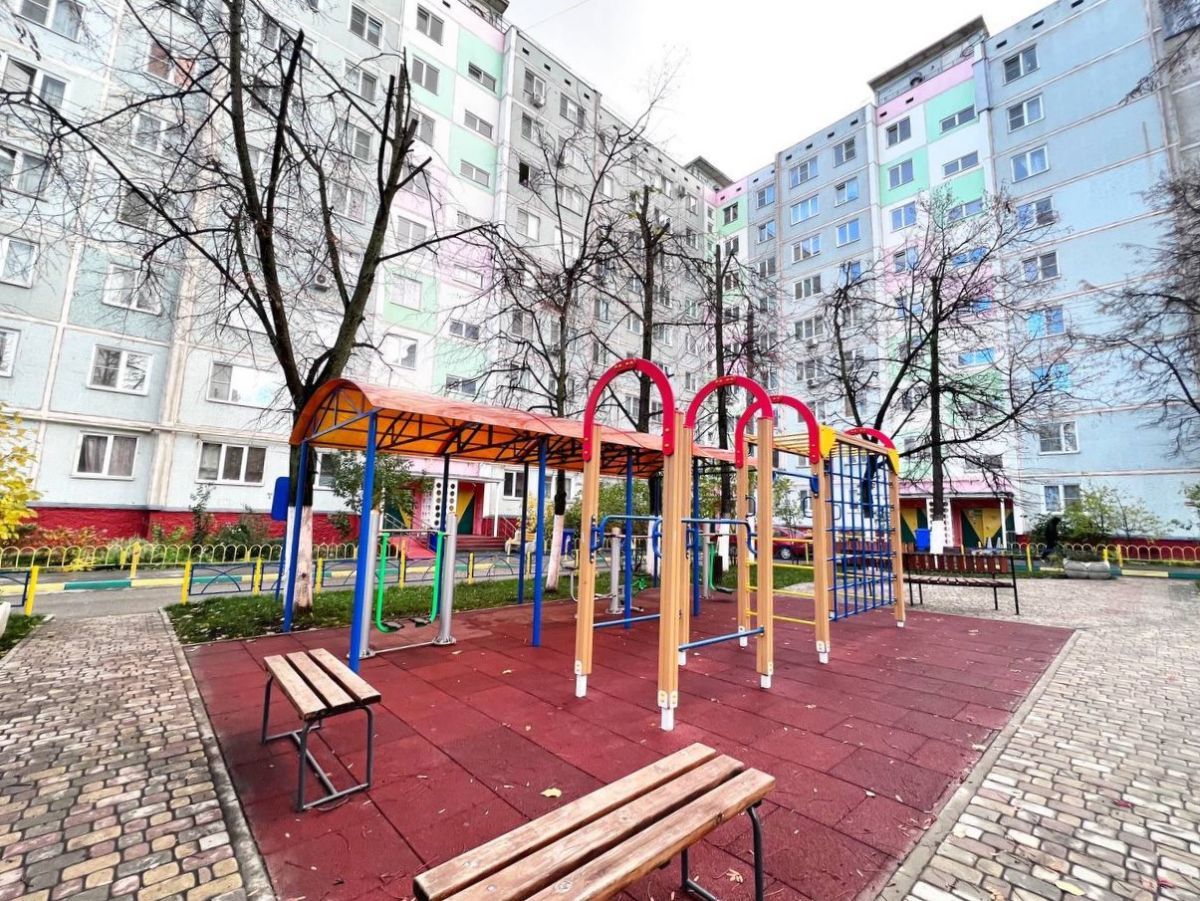 Братьев Жабровых ул 12, 4к, 3/9