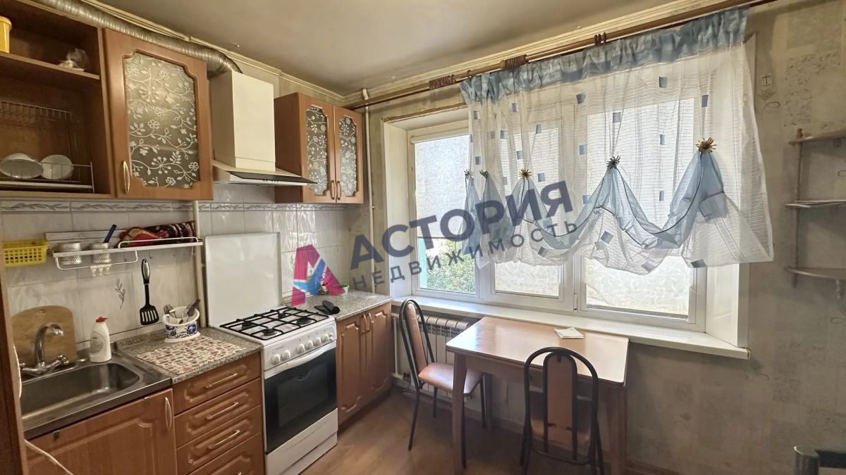М.Горького ул 19, 2к, 2/5