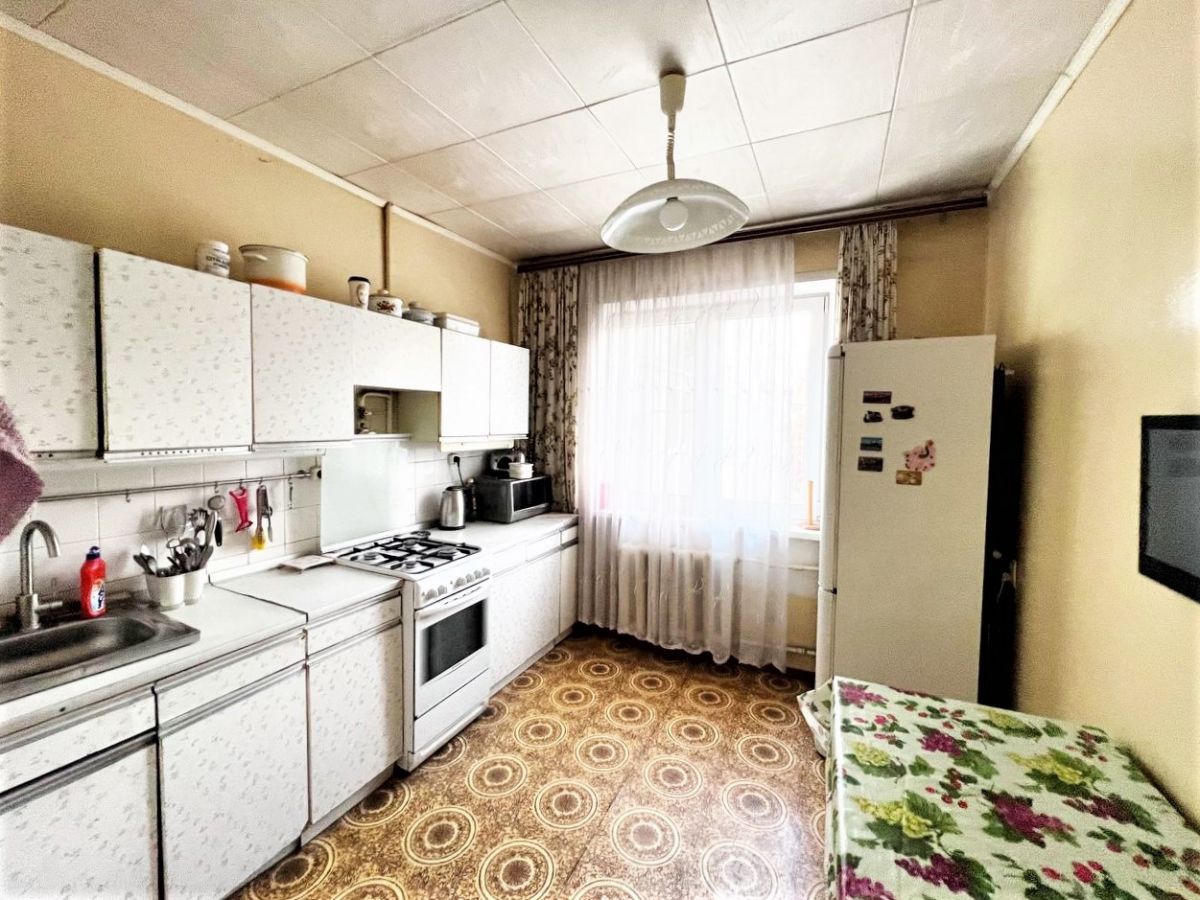 Братьев Жабровых ул 12, 4к, 3/9