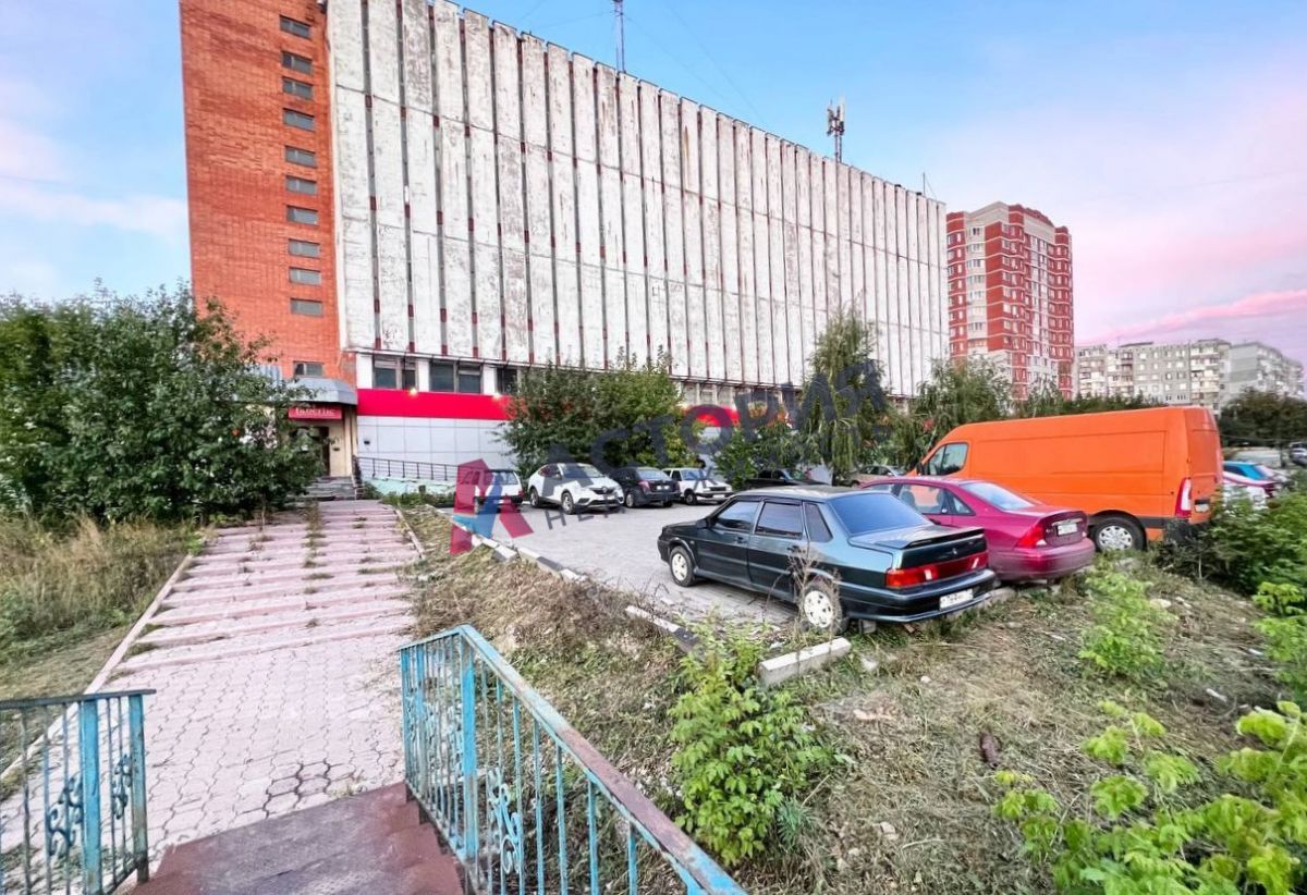 Хворостухина ул 3, 556.00 кв.м.