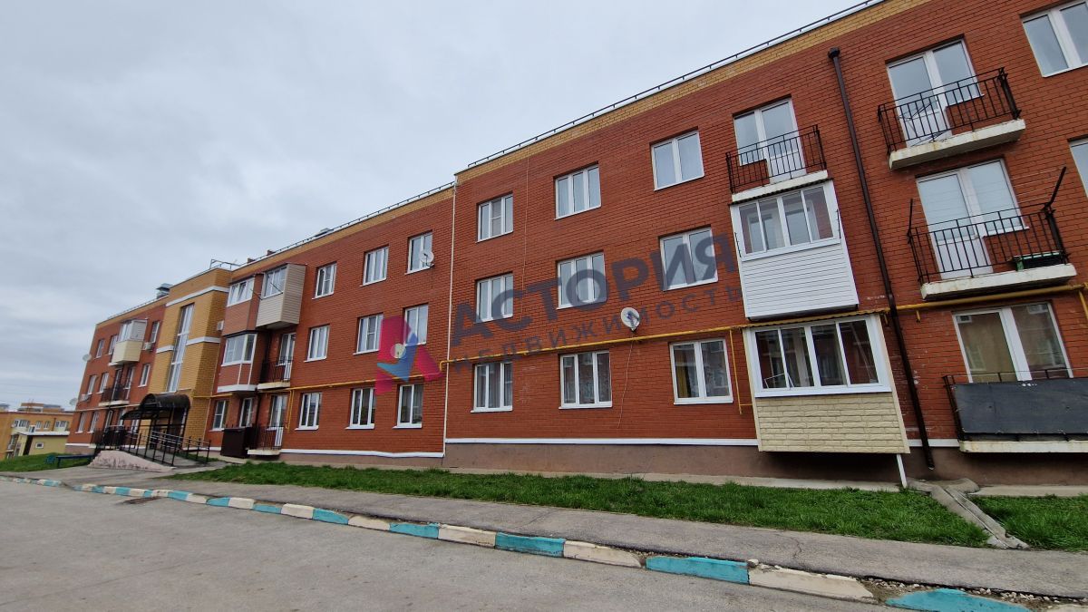 мкр. Брусяновский 12, 2к, 1/3