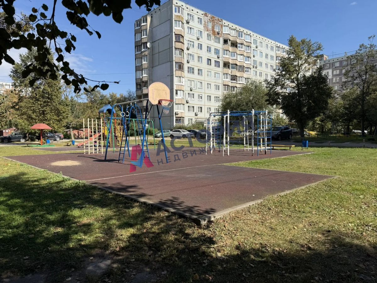 Луначарского ул 63, 4к, 8/9