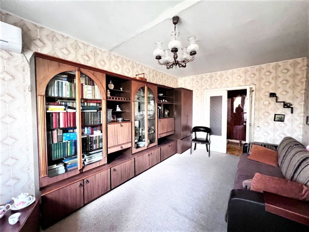 Братьев Жабровых ул 12, 4к, 3/9