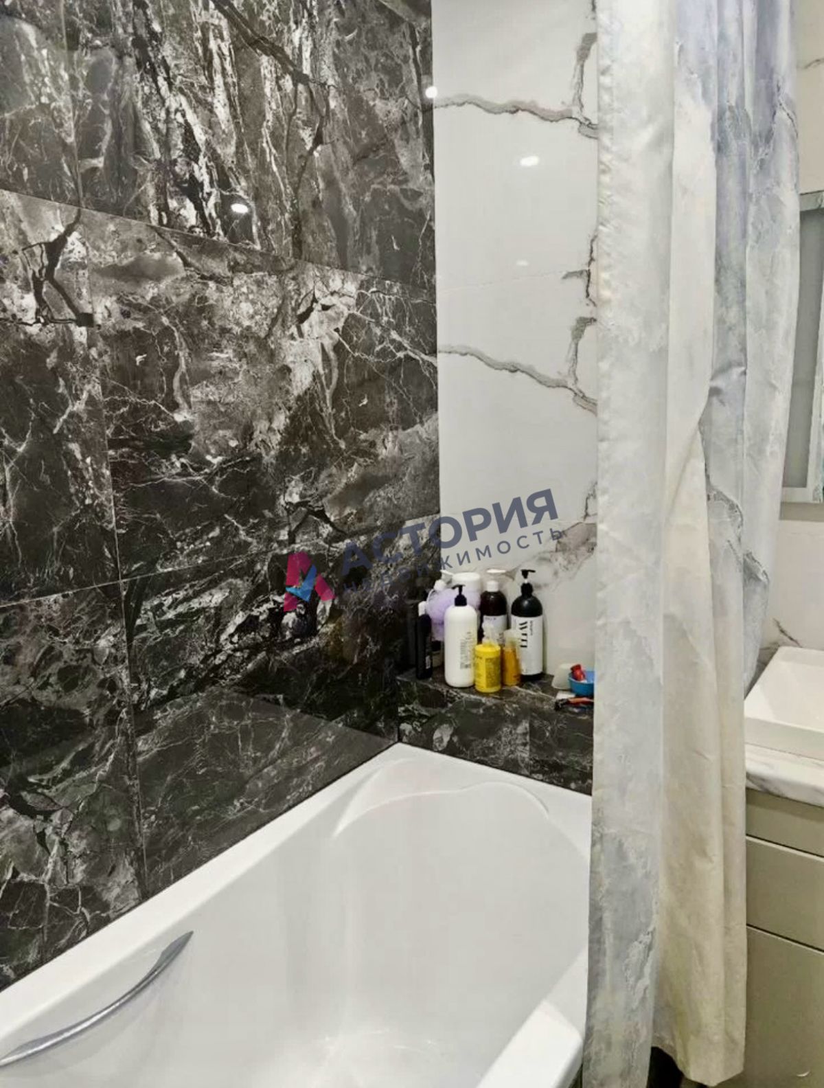Вадима Усова ул 17, 1к, 4/5