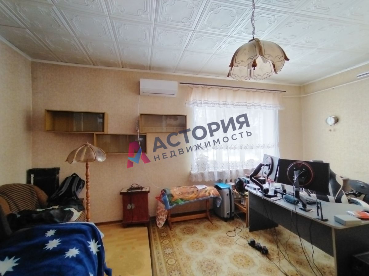 Первомайский , 310 кв.м., 15 сот