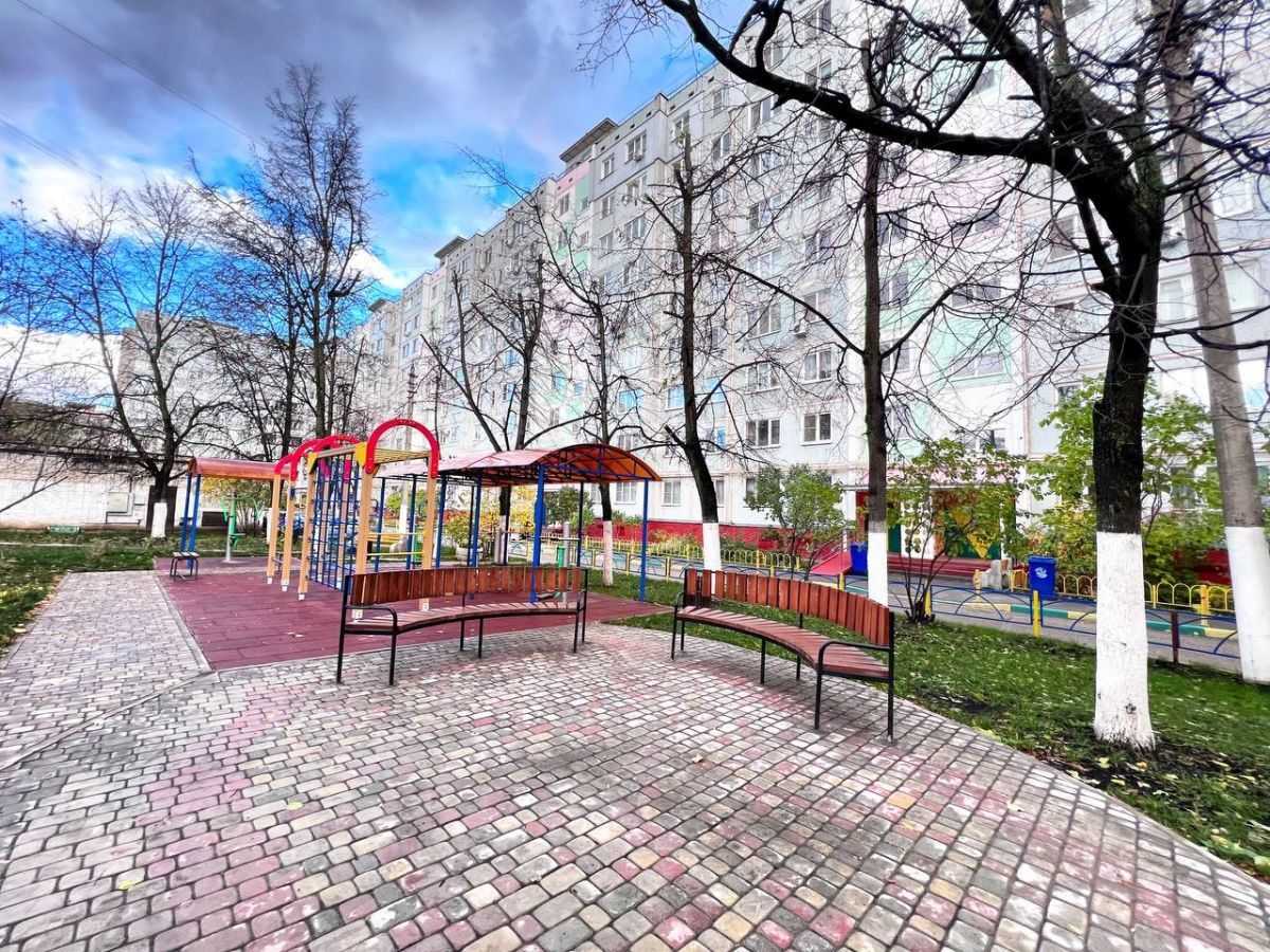 Братьев Жабровых ул 12, 4к, 3/9