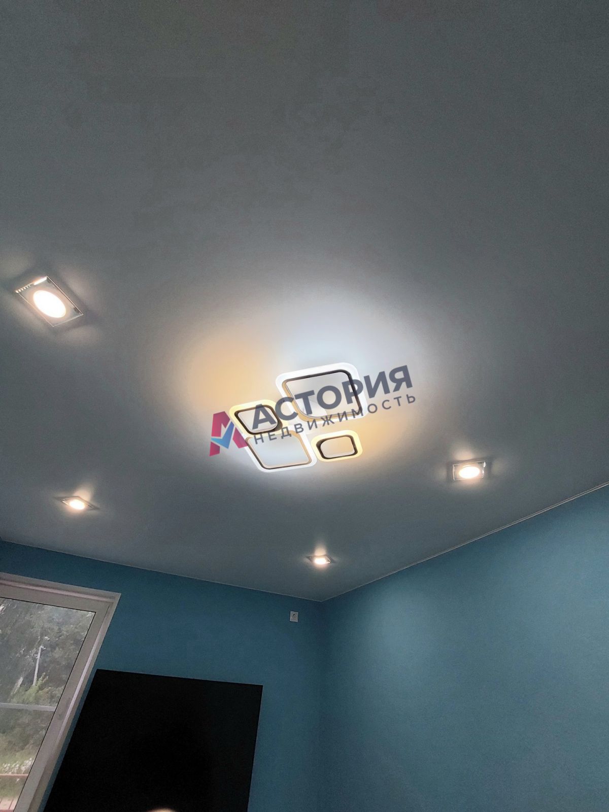 Комсомольский, 270 кв.м., 12 сот