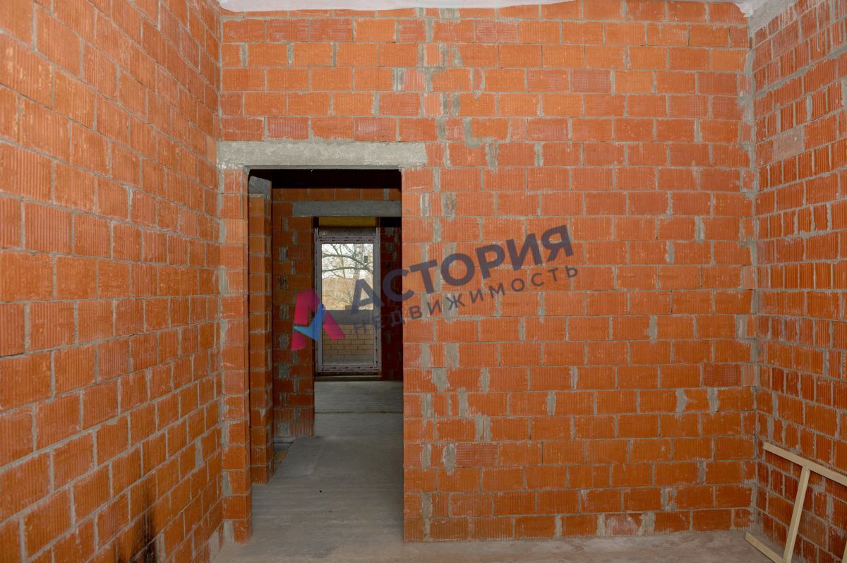 поселок  Молодежный, 140 кв.м., 5 сот