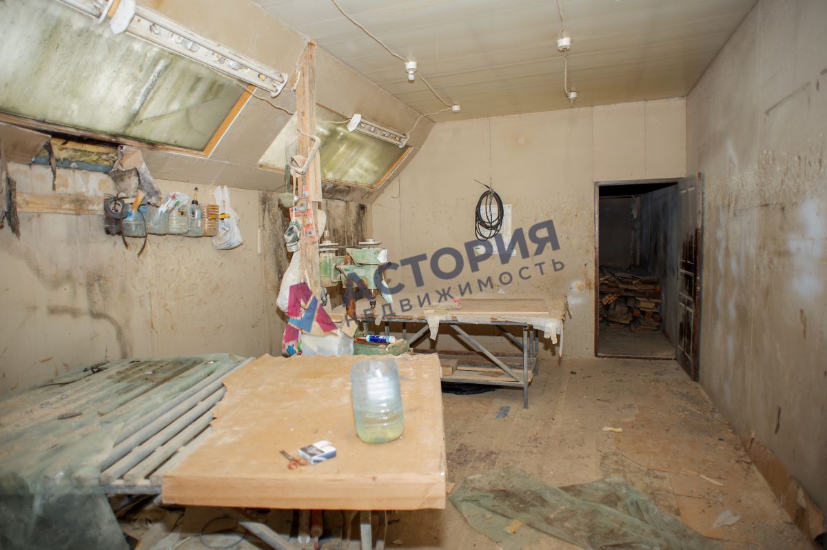 Центральная ул -, 4650.00 кв.м.