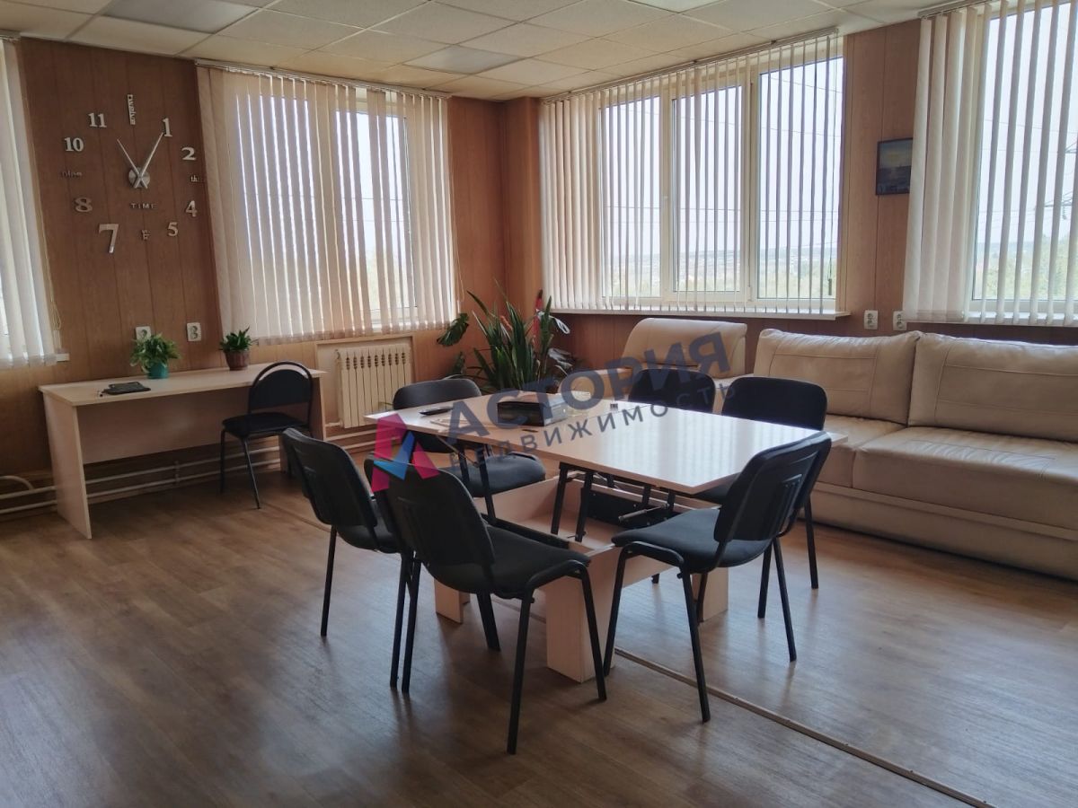Торховский проезд 11, 3015.00 кв.м.