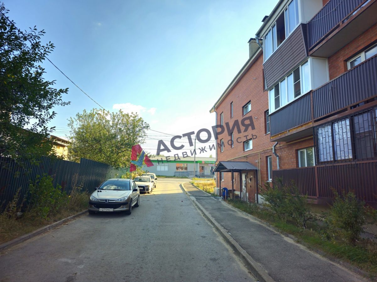 Еловая ул 16, 1к, 1/3