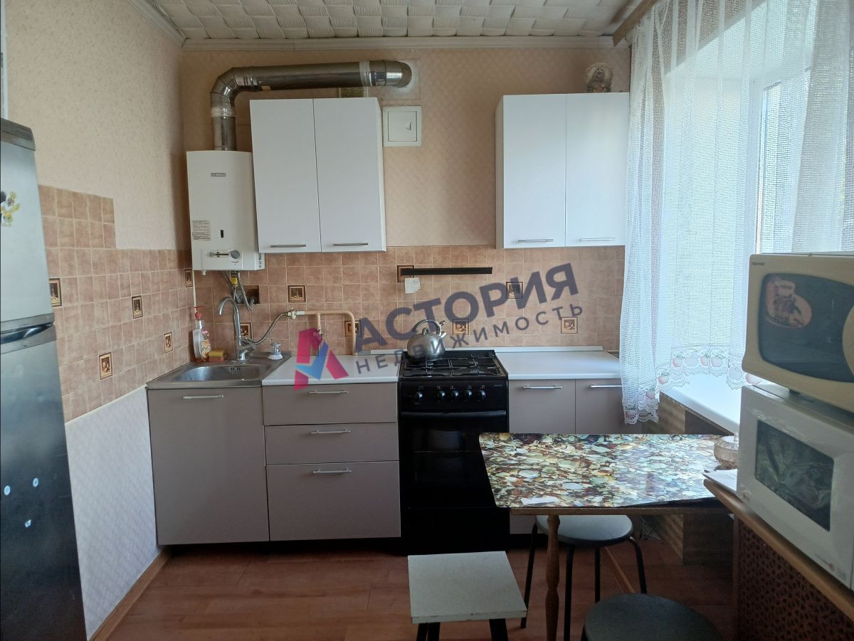 Октябрьская ул 85, 1к, 5/5
