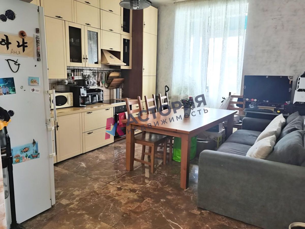 Демидовская ул 70Б, 2к, 1/9