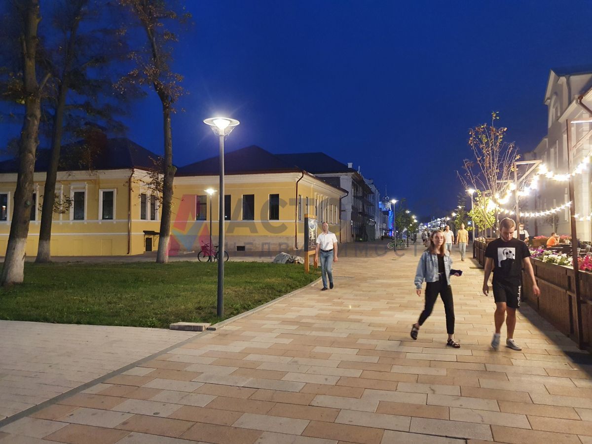 Металлистов ул 20, 400.00 кв.м.