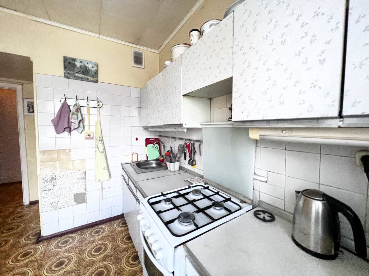 Братьев Жабровых ул 12, 4к, 3/9