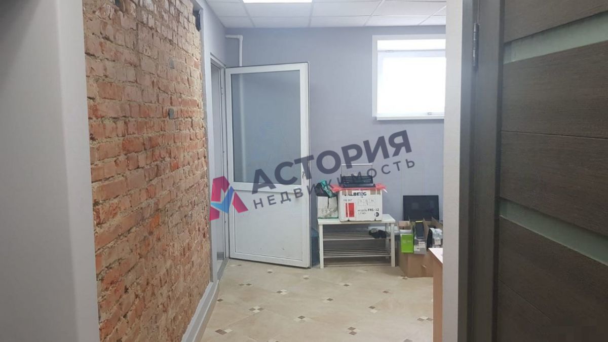 М.Тореза ул 3, 75.00 кв.м.