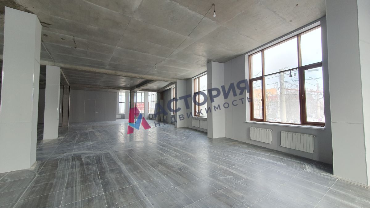 Демонстрации ул 135, 835.00 кв.м.