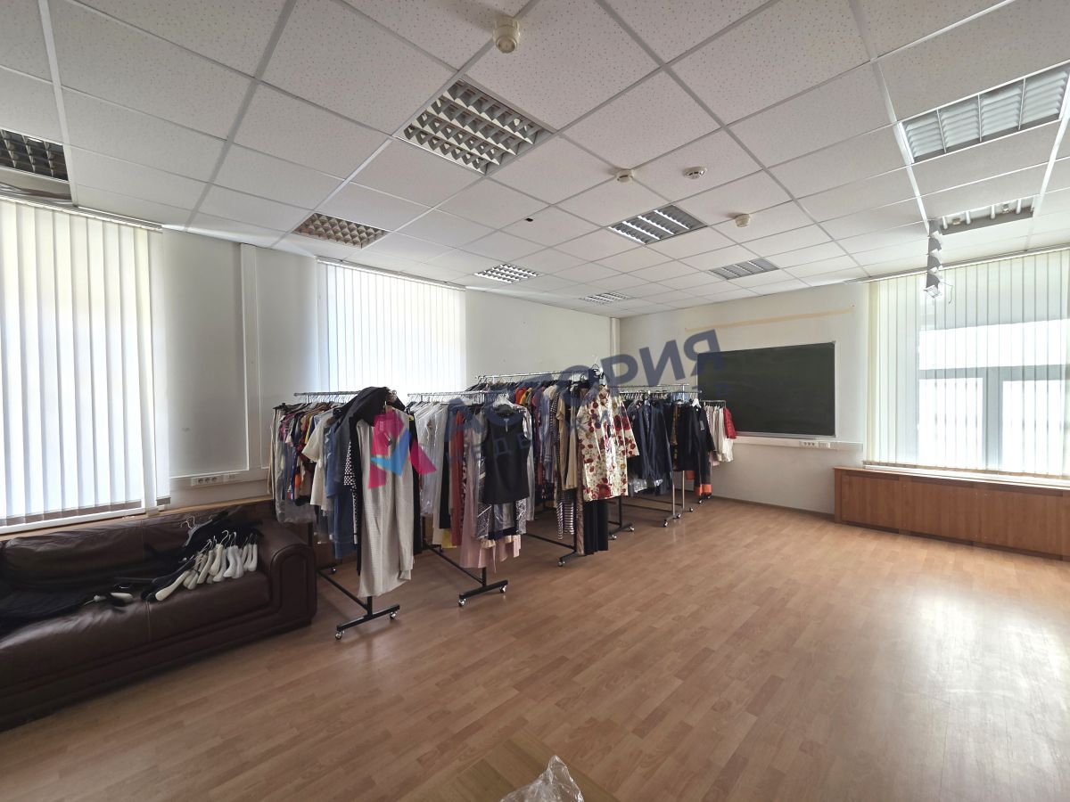 Демонстрации ул 2, 295.00 кв.м.