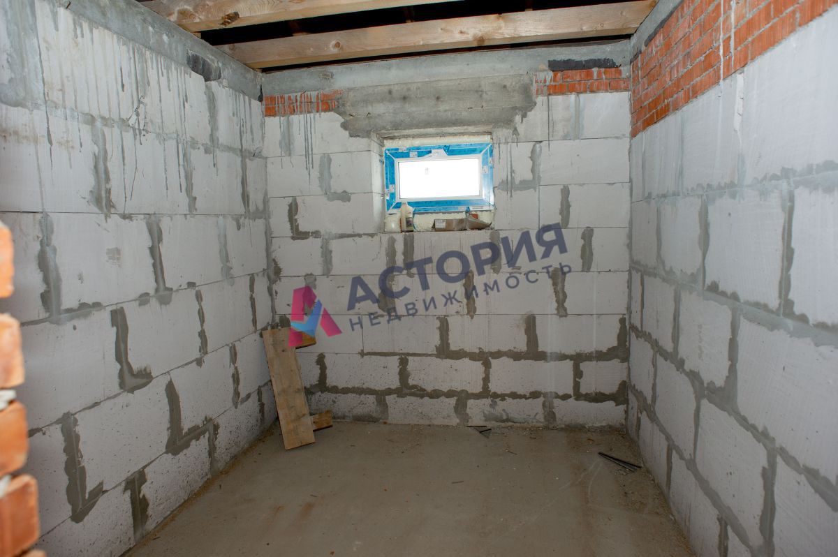 д.Медвенка, 215 кв.м., 10 сот