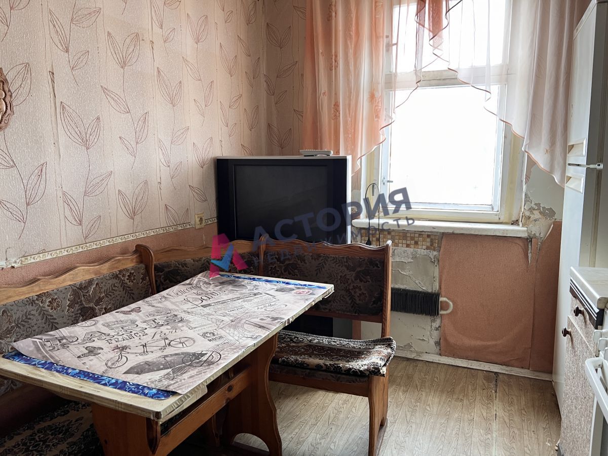 Декабристов ул 14, 3к, 9/10