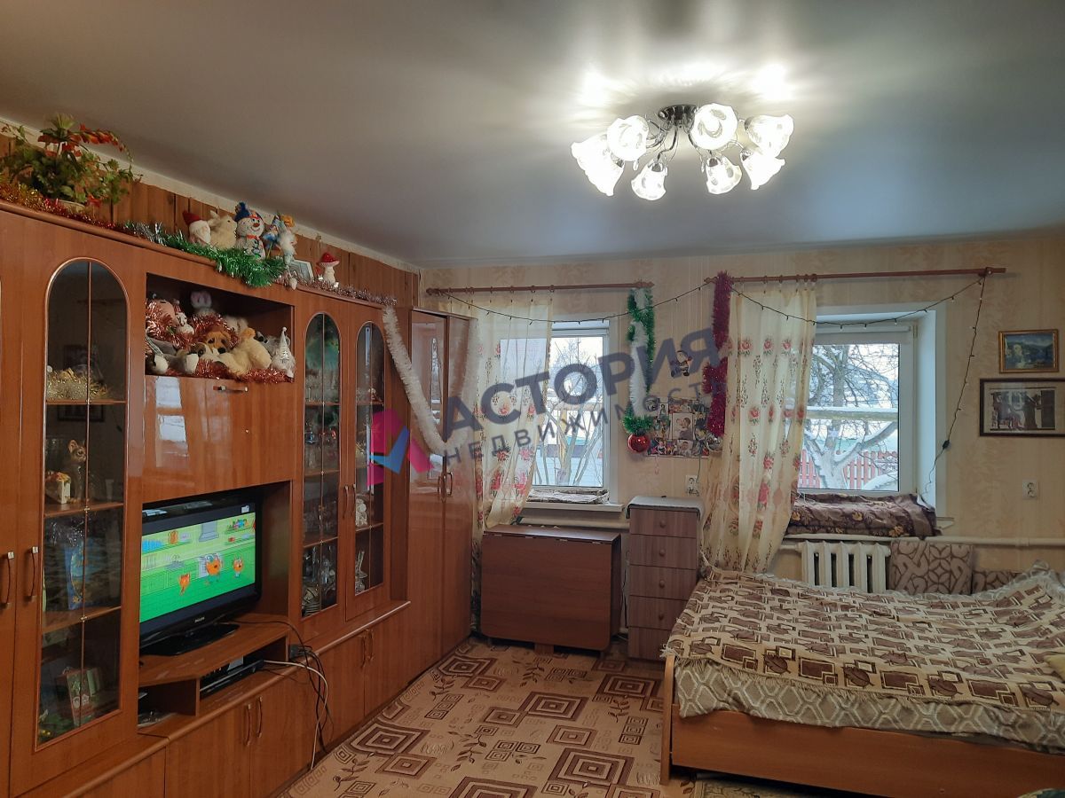 ул Верхняя Волоховская, 37.20 кв.м., 8.86 сот