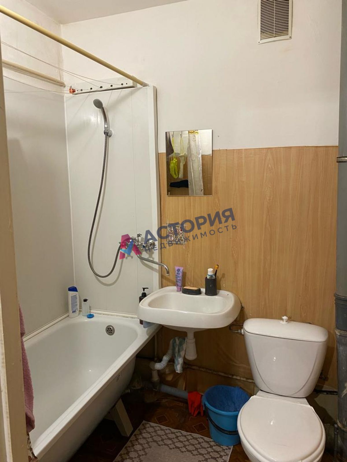 Октябрьская ул 250к1, 1к, 4/6