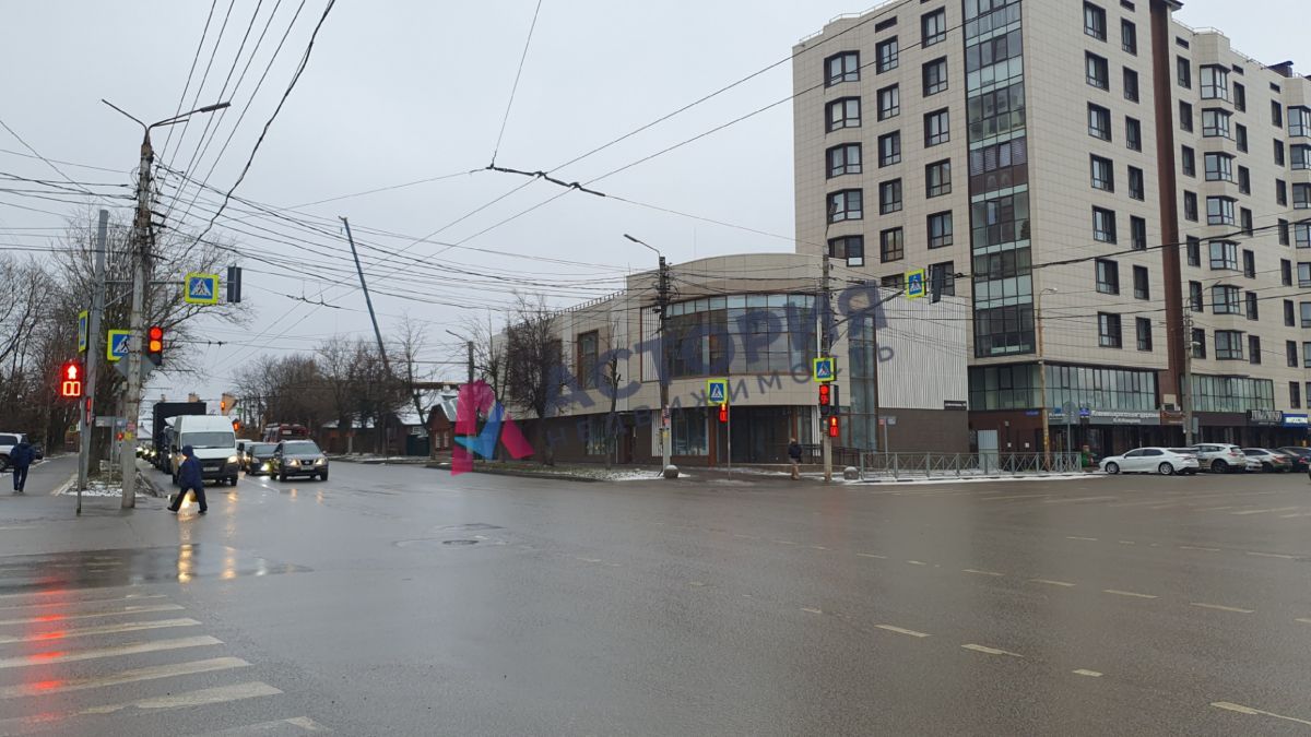 Демонстрации ул 135, 835.00 кв.м.