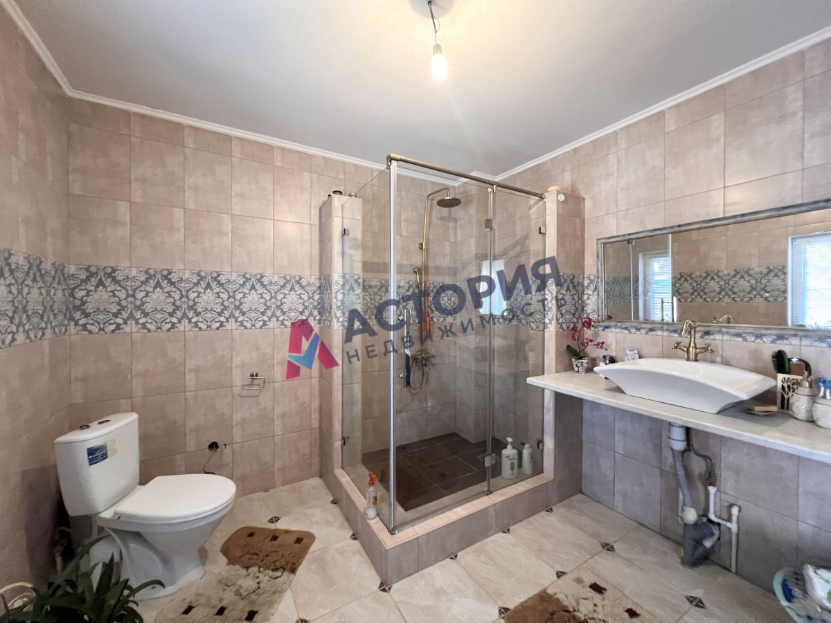 Октябрьский, 260 кв.м., 9 сот