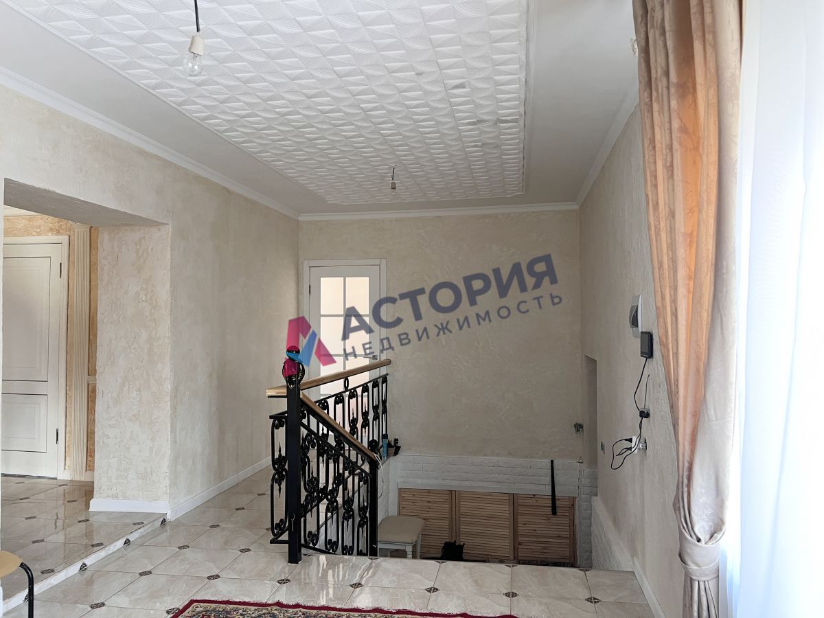 Октябрьский, 260 кв.м., 9 сот