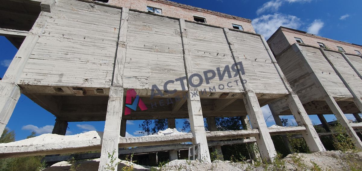 Ленина ул 1, 7500.00 кв.м.