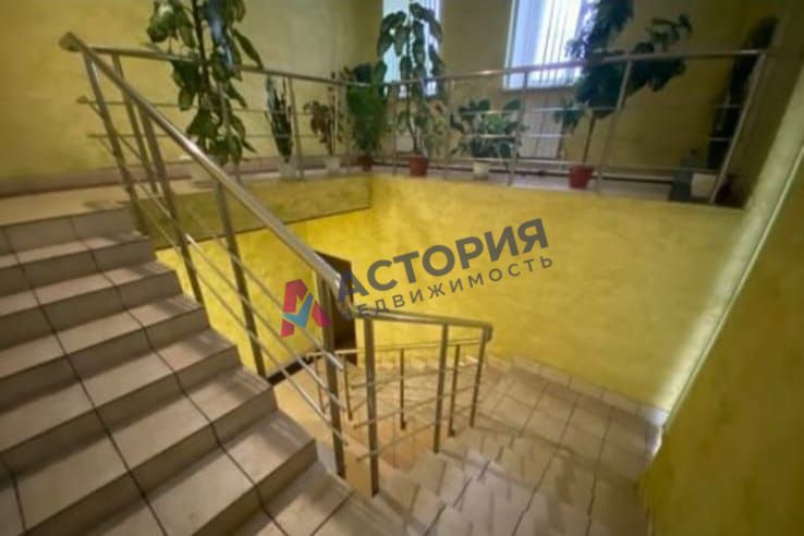 Вяземская ул 18, 670.00 кв.м.