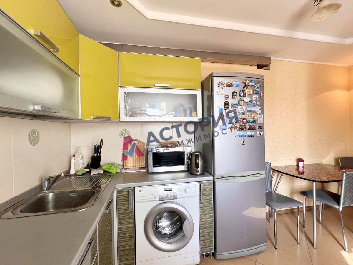 М.Горького ул 22, 3к, 9/9