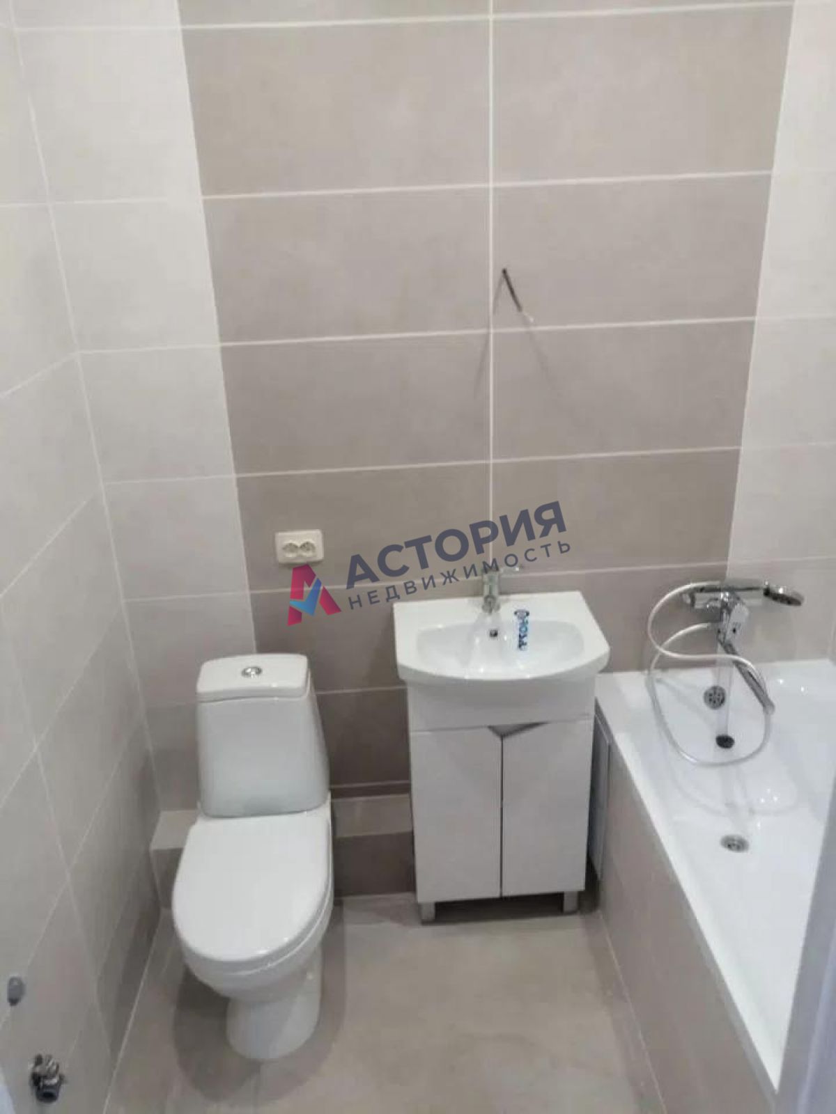 Аркадия Шипунова ул 1, 1к, 3/17