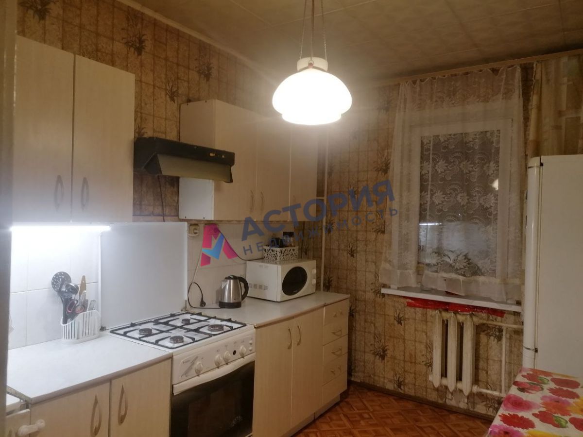 Бондаренко ул 37, 2к, 3/9