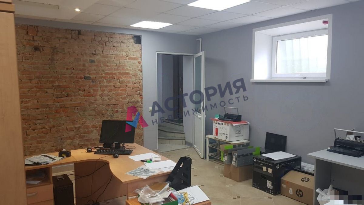 М.Тореза ул 3, 75.00 кв.м.