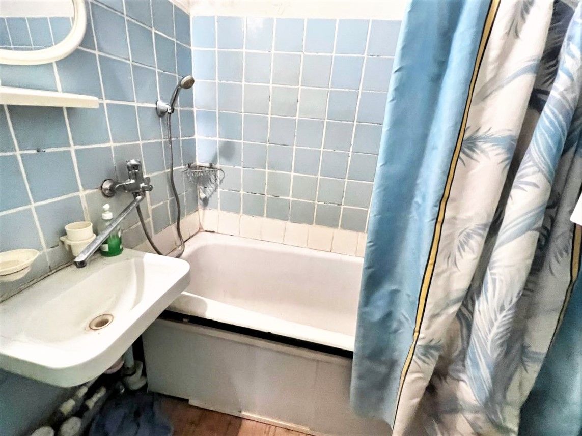 Братьев Жабровых ул 12, 4к, 3/9