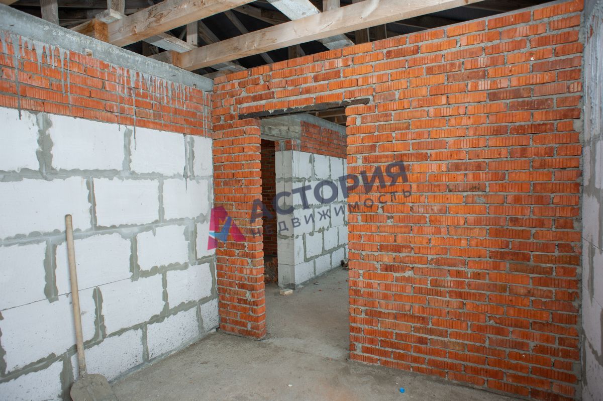 д.Медвенка, 215 кв.м., 10 сот
